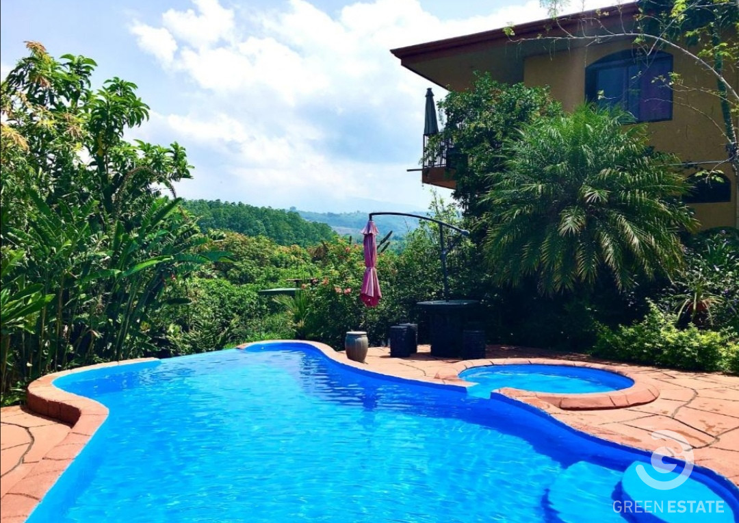 Schönes Hotel mit separaten Haupthaus in Costa Rica kaufen